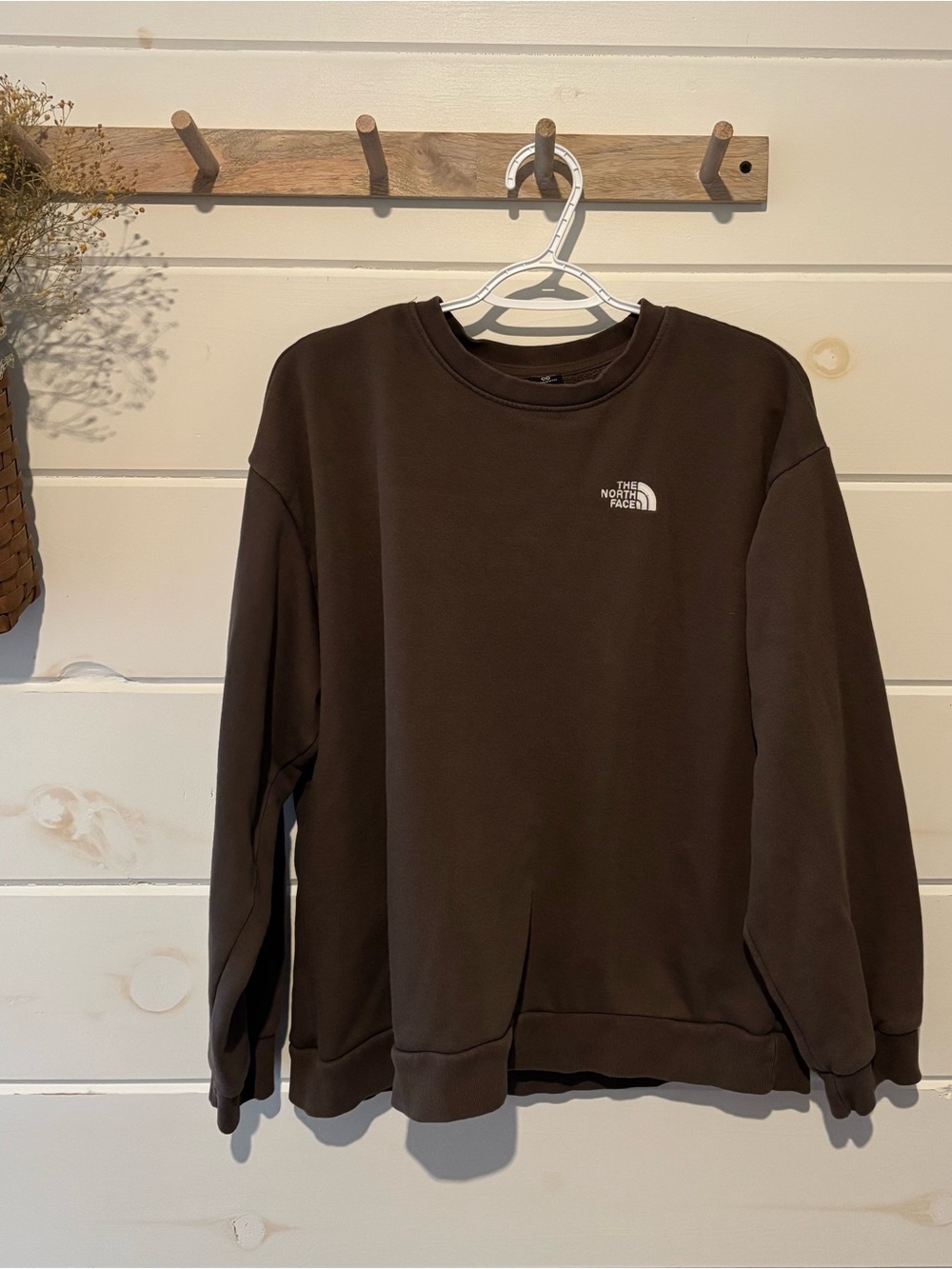 Women’s Brown North Face Crewneck M